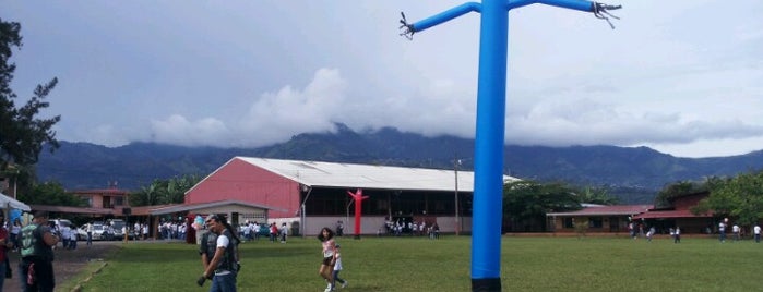 Centro Educativo Adventista de Costa Rica is one of Churches.