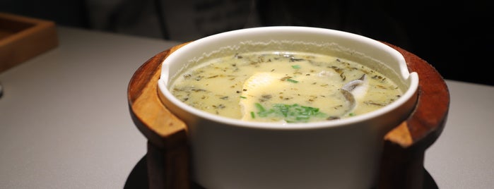 Top Noodles & Congee is one of Lieux qui ont plu à leon师傅.