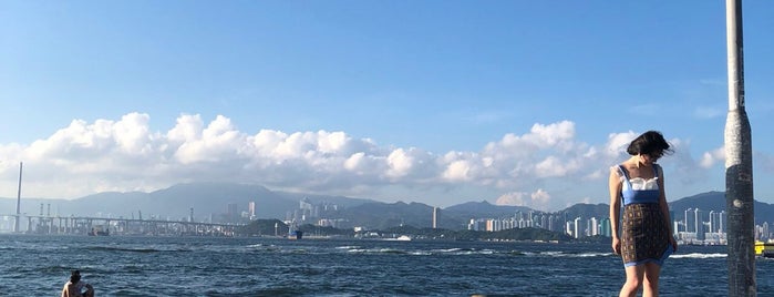 Instagram Pier is one of Explore Hong Kong.