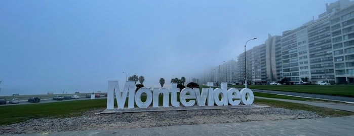 Letrero Montevideo is one of Montevidéu.