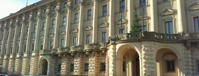 Ministerio de las Relaciones Exteriores is one of Градчаны, Прага.
