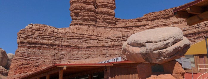 Twin Rocks Cafe is one of The South West USA.
