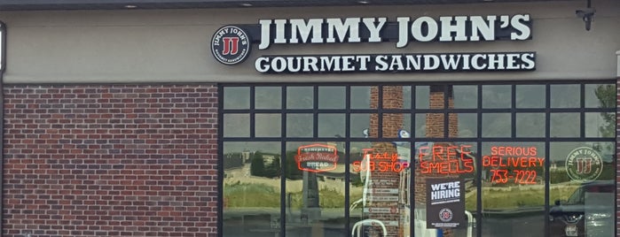 Jimmy John's is one of Locais curtidos por Eve.