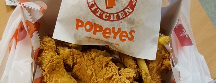 Popeyes Louisiana Kitchen is one of Camp Carroll.