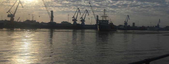 Bandar Anzali Pier | اسکله بندر انزلی is one of Lieux qui ont plu à Makan.