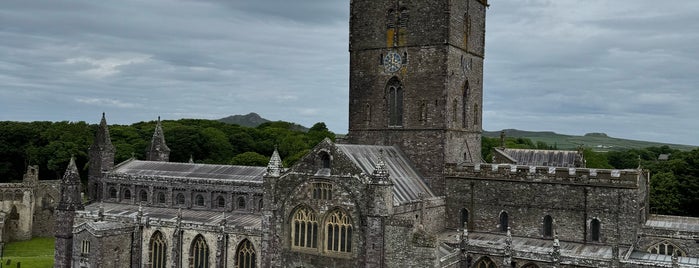 St Davids Cathedral is one of Woot!'s Wales Hot Spots.