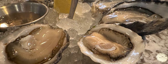 Taylor Shellfish Oyster Bar is one of Seattle.