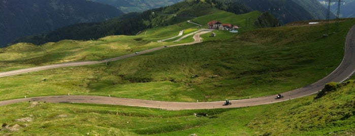 Jaufenpass 2094m is one of Traversata delle Alpi.