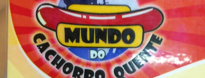 Mundo do Cachorro Quente is one of สถานที่ที่บันทึกไว้ของ George.