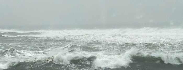 Depoe Bay Sea Wall is one of สถานที่ที่ Andrew ถูกใจ.