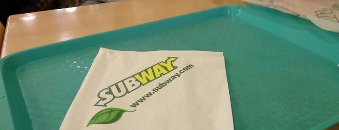 Subway is one of Tempat yang Disukai N.