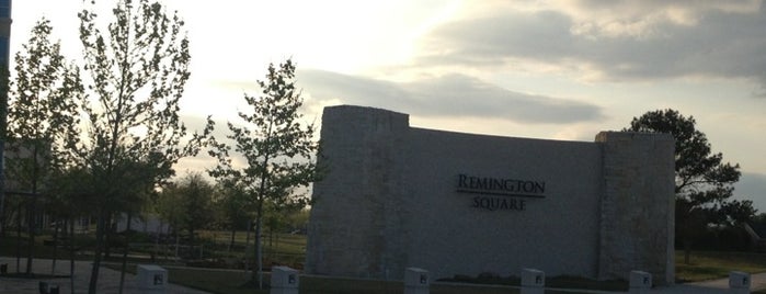 Remington Square is one of สถานที่ที่ Rodney ถูกใจ.