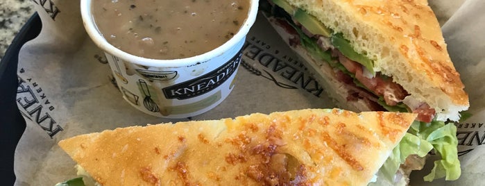 Kneaders Bakery & Cafe is one of Travisさんのお気に入りスポット.