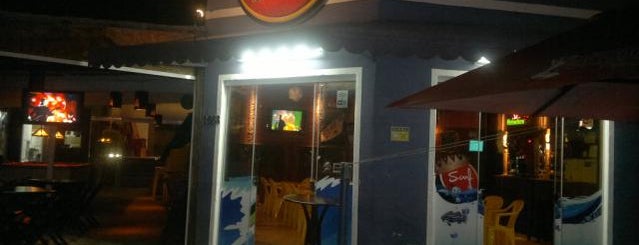 Surf Bar is one of Luiz'in Beğendiği Mekanlar.