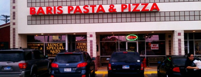 Baris Pasta & Pizza is one of Lugares favoritos de Josh.