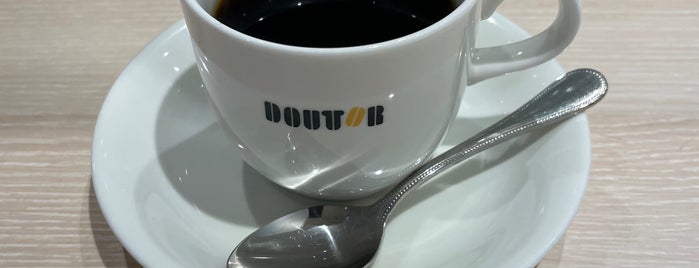 Doutor Coffee Shop is one of カフェ.