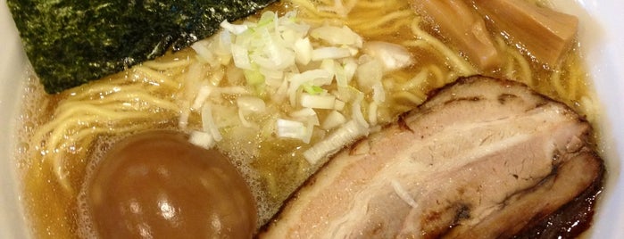 鶏だし中華そば 七麺鳥 is one of 麺.