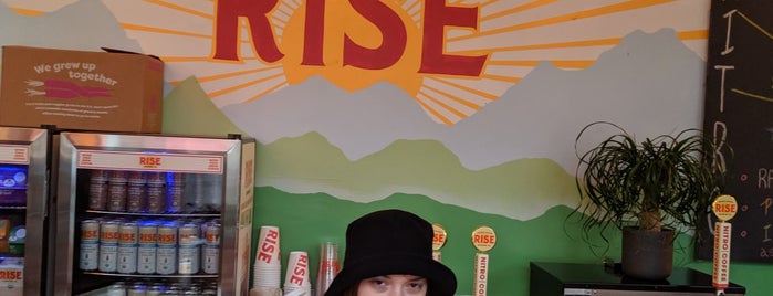 RISE Cafe is one of Kimmieさんの保存済みスポット.
