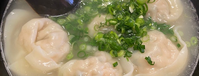 上海わんたん 食彩厨房 is one of Tokyo food.