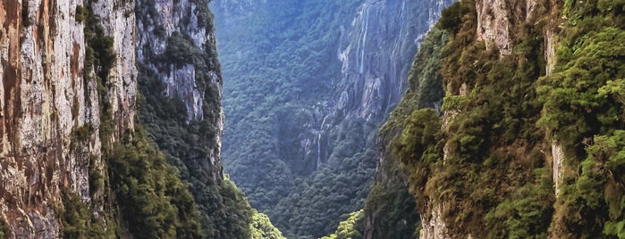 Morada dos Canyons is one of Santa Catarina.