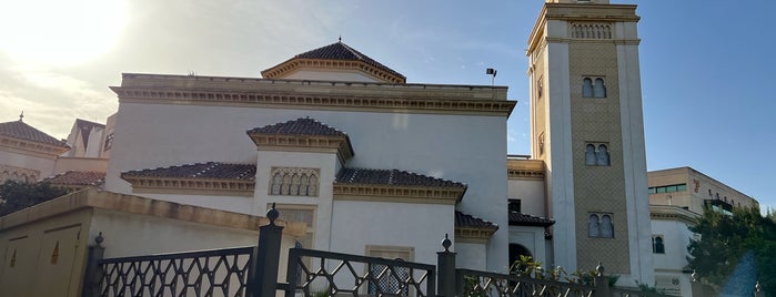 Mezquita de Málaga is one of lugares interés.