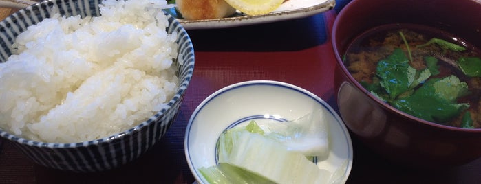 土鍋ごはん 米三 is one of Locais curtidos por 🍩.