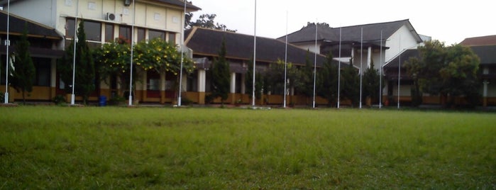 Lapangan Utama SMKN 1 Cimahi is one of STM Pembangunan.