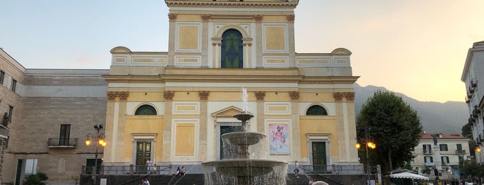 Piazza San Francesco is one of Cava de' Tirreni sightseeing.