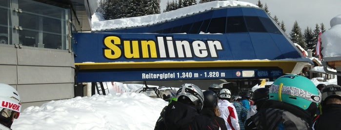 Sunliner Reitergipfel is one of Orte, die Lover gefallen.