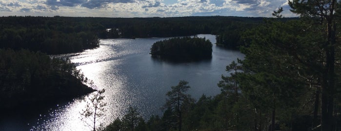 Repoveden kansallispuisto is one of Финляндия.