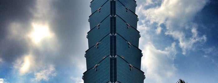 Taipei 101 is one of สถานที่ที่ Shindy ถูกใจ.