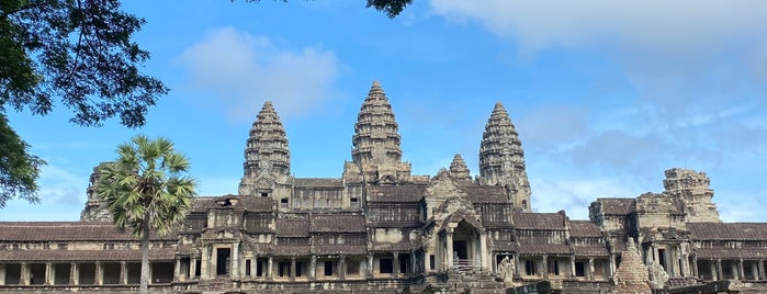 East Gate of Angkor Wat is one of Fathimaさんのお気に入りスポット.