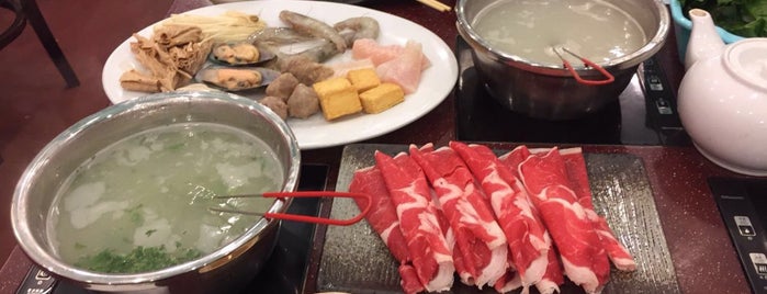 Happy Lucky Restaurant is one of Hot Pot.