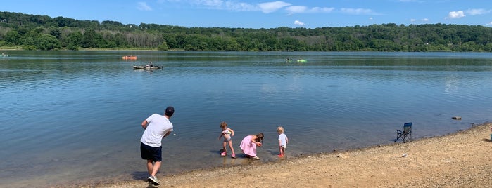 Lake Galena / Peace Valley Park Trail is one of Places I have gone.