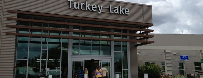 Turkey Lake Service Plaza is one of Lizzie’s Liked Places.