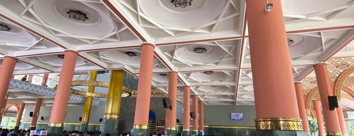 Masjid Kampus UGM is one of pray.