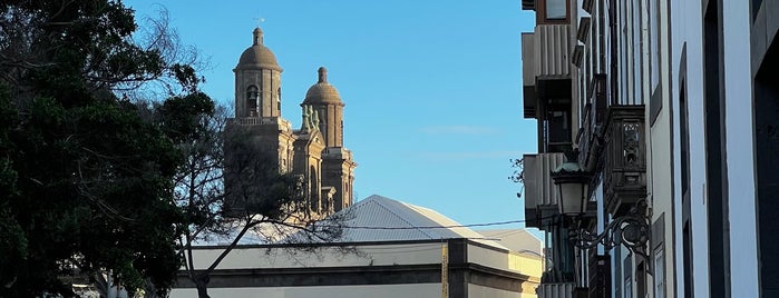 La Alameda De Colón is one of Gran Canaria.