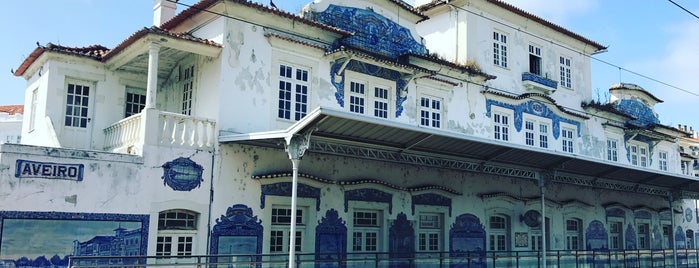 Aveiro Railway Station is one of Rede de transportes.