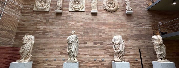 Museo de Arte Romano is one of Paolo'nun Beğendiği Mekanlar.