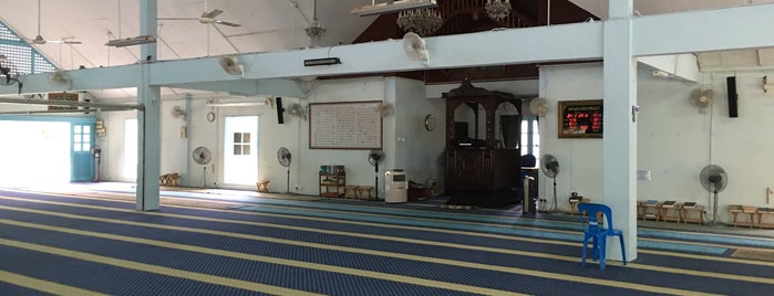 Masjid Abu Hurairah is one of Masjid & Surau,MY #6.