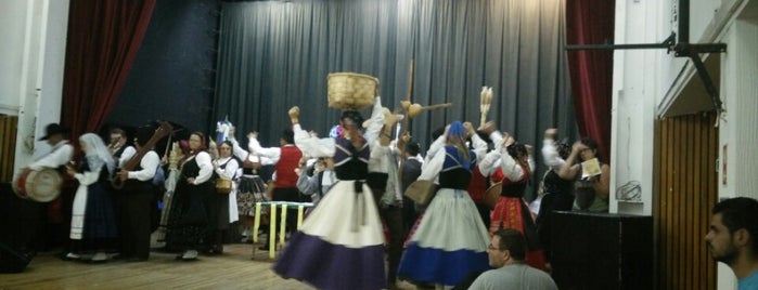 Sociedade Recreativa e Musical 1o. de Agosto Santa Iriense is one of Santa Iria de Azóia.