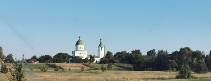 Трехсвятительская церковь is one of Tempat yang Disukai Андрей.