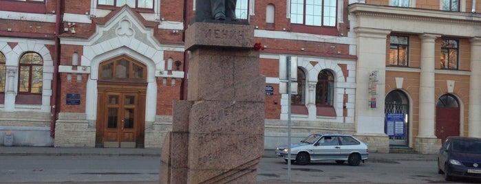 Памятник В.И. Ленину is one of Памятники СПб.