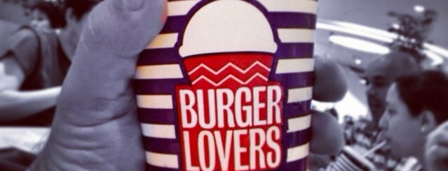 Burger Lovers is one of Malu 님이 저장한 장소.