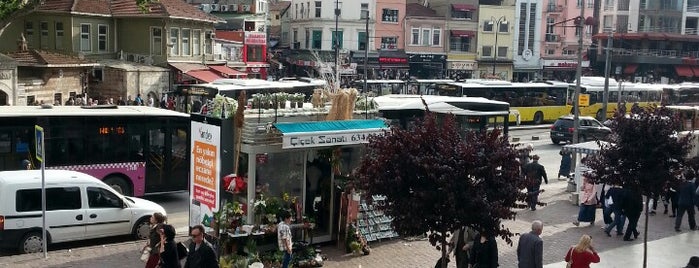 Meshur Tandir Döner is one of Tempat yang Disukai Ates.