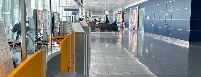 Terminal 2 is one of Airport ( Worldwide ).