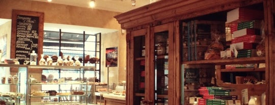 Le Pain Quotidien is one of Кристоф.