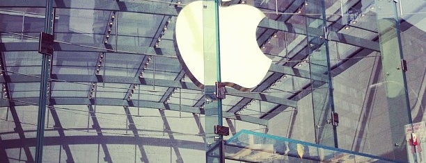 Apple Upper West Side is one of Wi-Fi sync spots (wifi) [2].