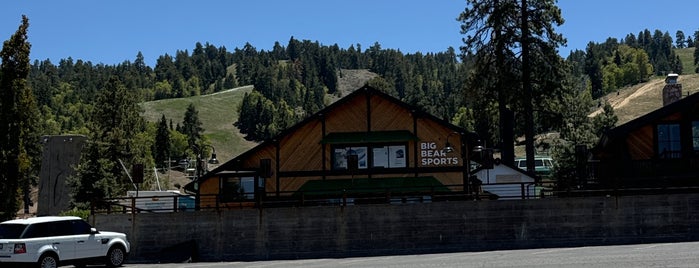 Snow Summit Mountain Resort is one of Big Bear Lake.