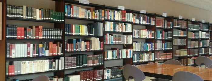 Biblioteca Provincial is one of de lectura.